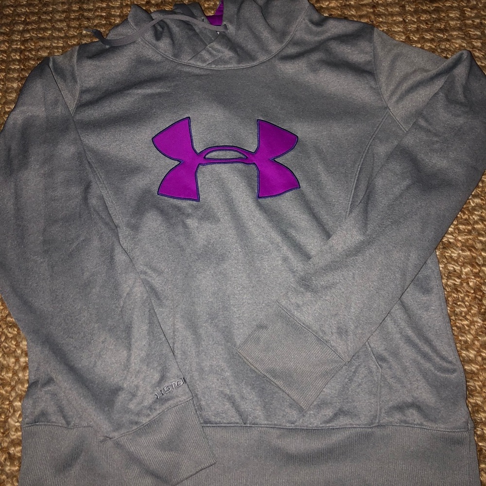 Under Armour hoodie size L